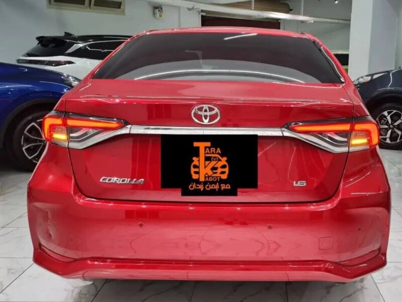 toyota-korola-toyota-corolla-2023-small-1