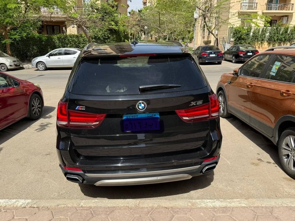 bmw-x5-xdrive-m50-4400cc-big-2
